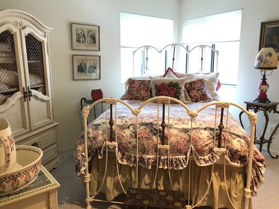 Full Bed (Room #1)