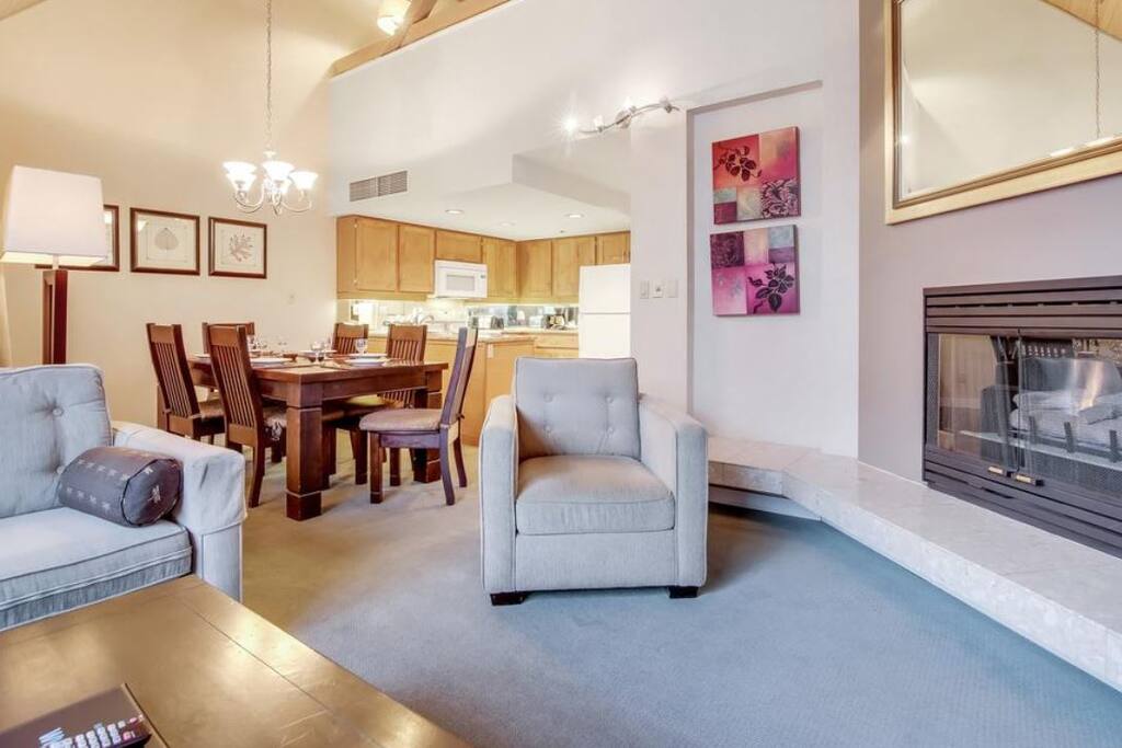 Loungeroom, Dining Room and Kitchen
