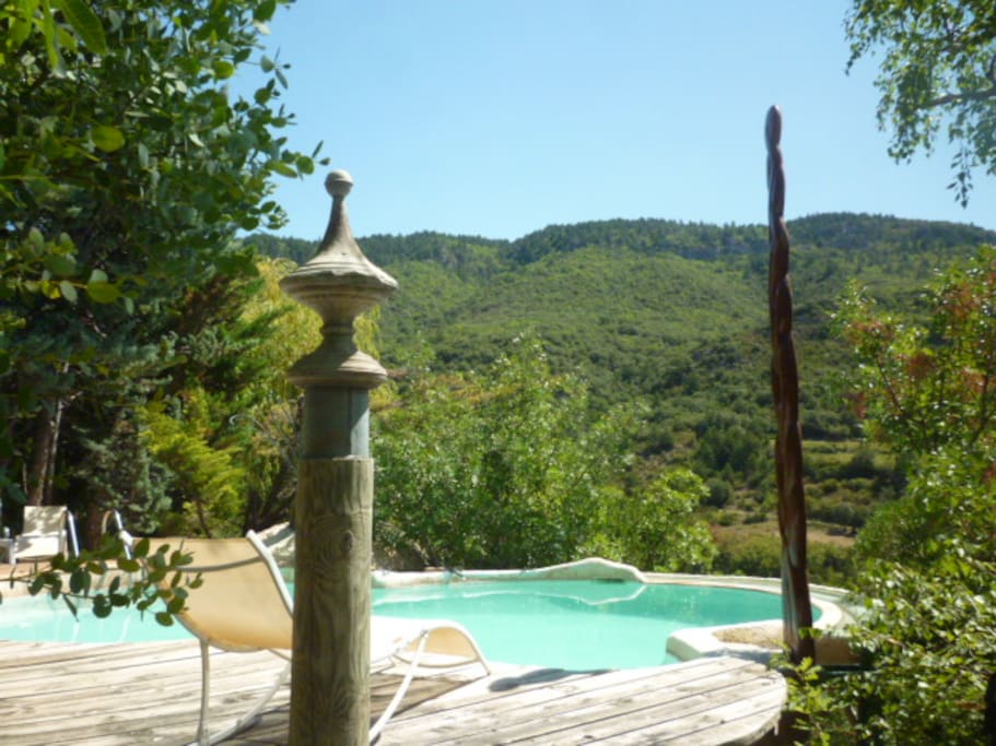 Pool für unsere 3 Ferienhäuser von Mai - September.
Piscine pour nos 3 gites; mai - septembre