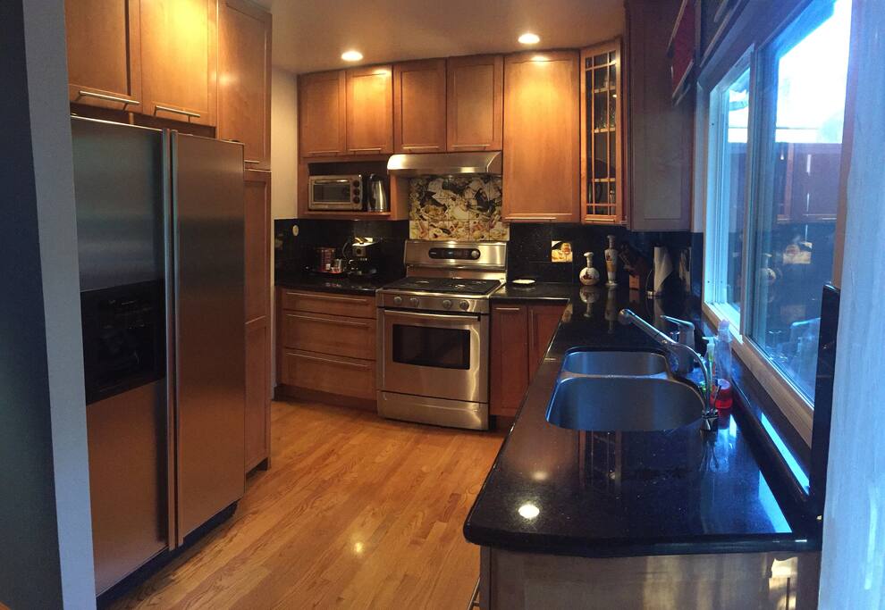 Kitchen - Main Floor