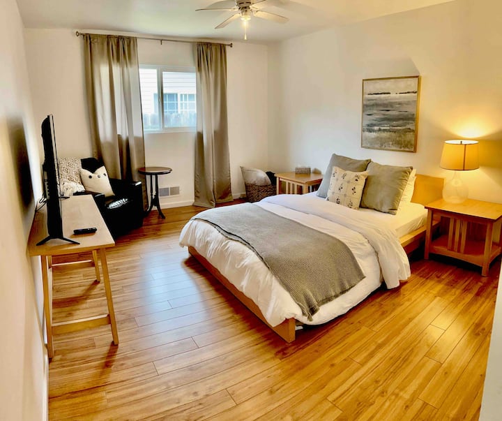 Dhoma e gjumit 2 me televizor 50 inç