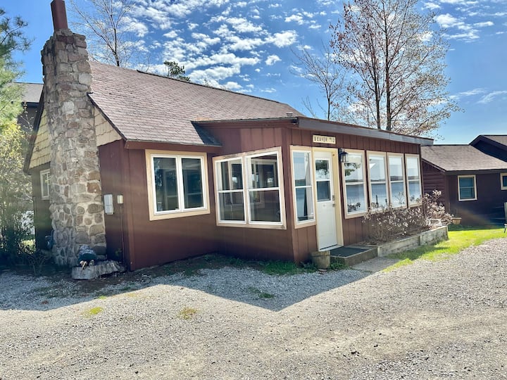 Lakeside On Autrain Lk! Screened Porch & Views! - Au Train, MI