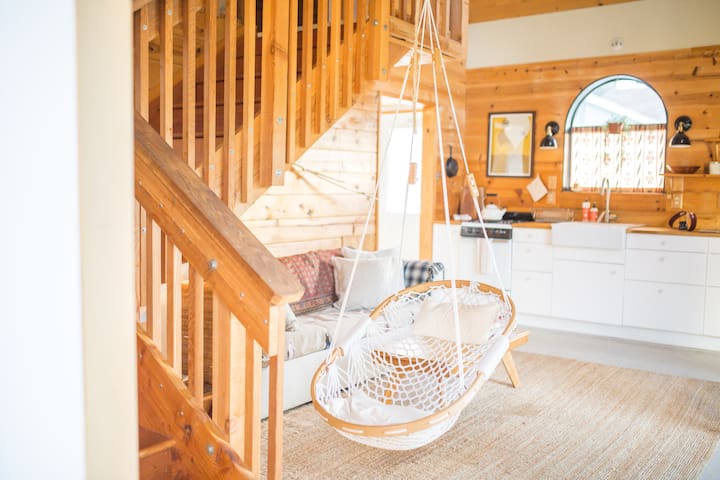 Ojai Outpost--Pets welcome