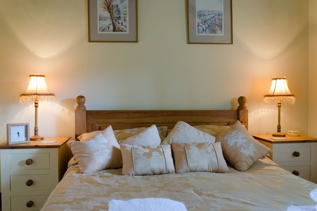 Guests Bedroom -King Size Double