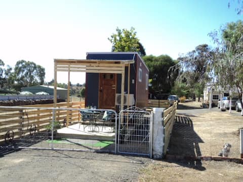 Popular Airbnb listing: Tiny House Creswick. in Shire Of Hepburn