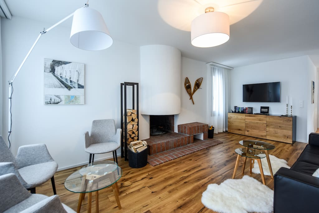 Wohnzimmer/Living Room