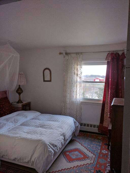 The Bedrooms with Queen size Bed and View