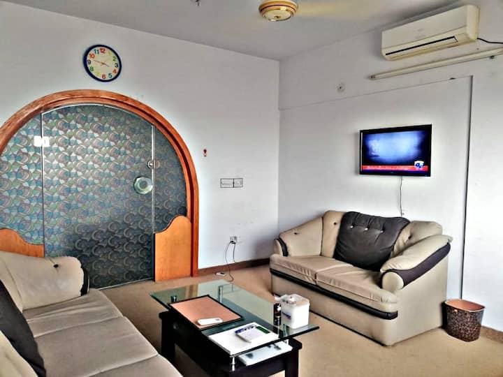 Taiser Town Ferienwohnungen & Unterkünfte Taiser Town, Karachi