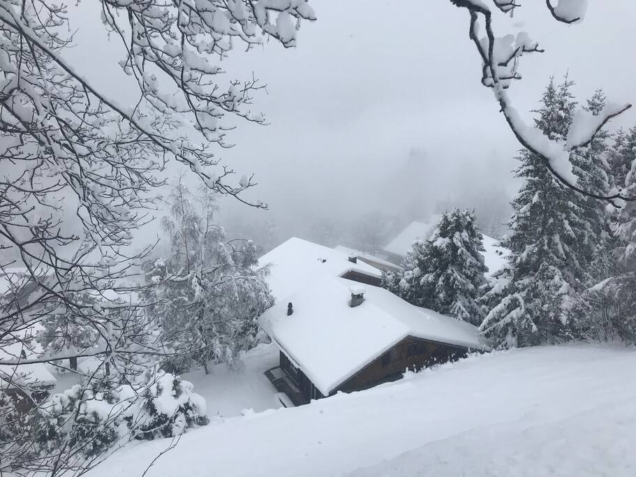 Talabfahrt hinter dem Haus