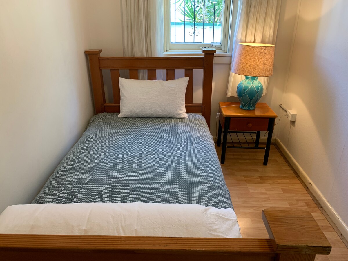 Chumba cha kulala 4 - Kitanda cha watu wawili