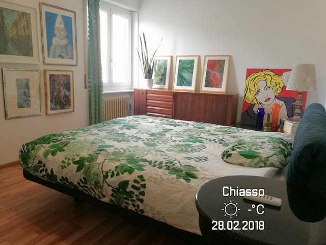 Cosy room with double bed Chiasso