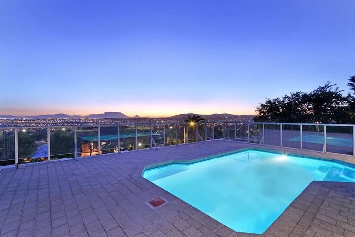 Elegant, warm & stylish family home gallery image 2