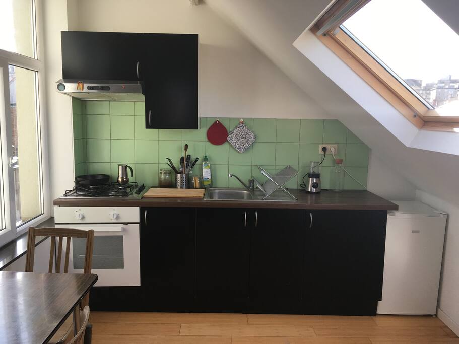 Cuisine avec table x 4