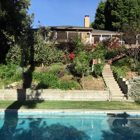 Peaceful House with Pool