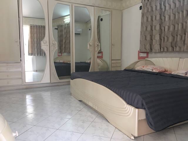 Studio Apartment Ahmedabad Tcs prahlad nagar september 2017: top 20 prahlad nagar vacation Studio Apartment Ahmedabad Tcs prahlad nagar september 2017: top 20 prahlad nagar vacation