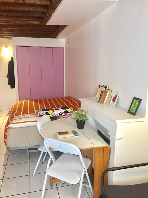 Working desk where you can use for dining table