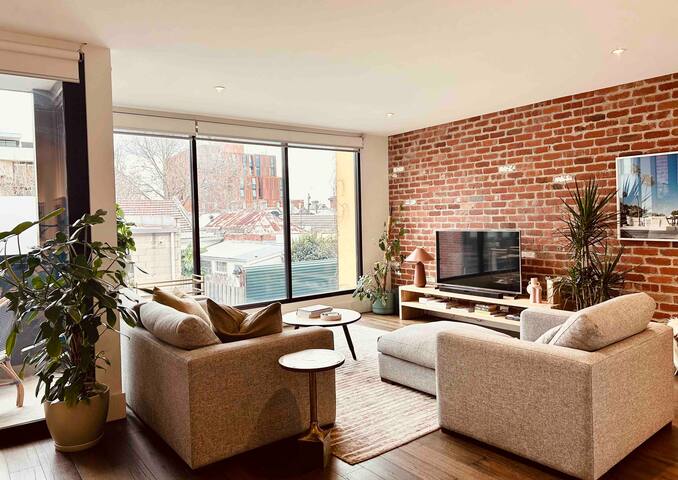 The Argyle | Fitzroy – 2BR + 2Baths