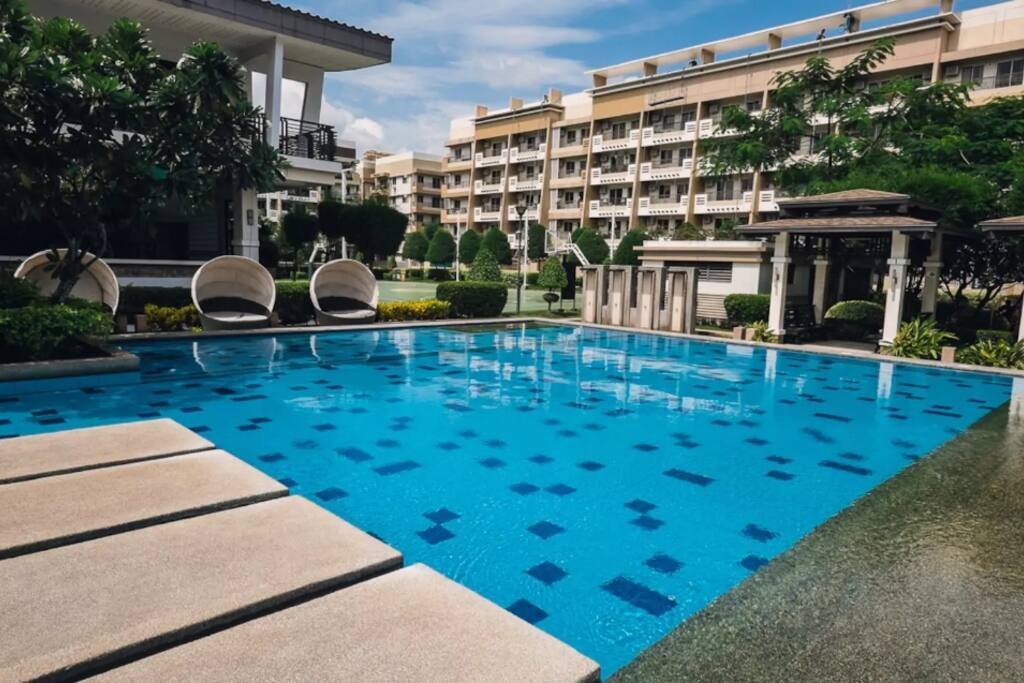 Leisure Pool