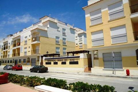 Apartment with pool and WIFI 8km from Guardamar