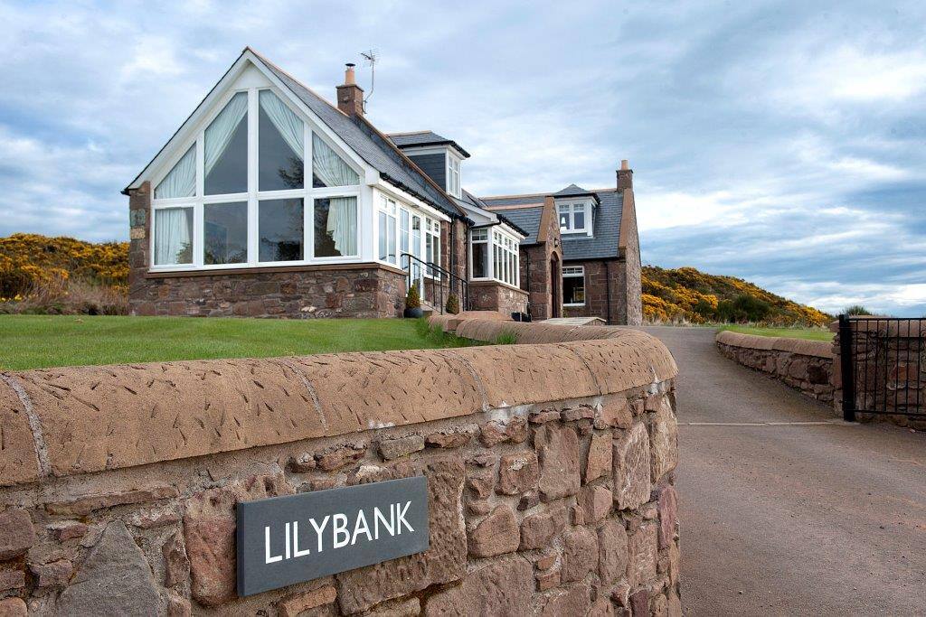 Lilybank from the road