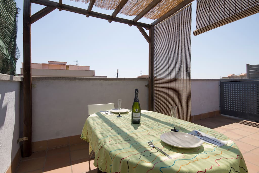 terraza para disfrutarla de día o de noche!