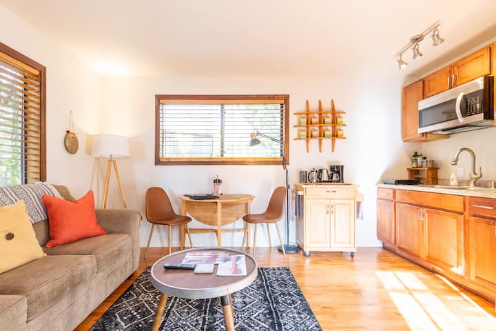 Sacred Soundscapes Casita - King Bed, 2 Baths! - Sedona, AZ