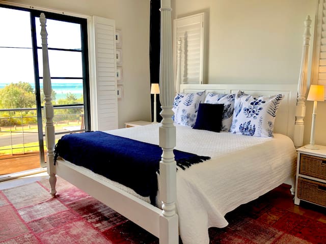 Stunning Panoramic Bay Views – Ocean View Villa 1