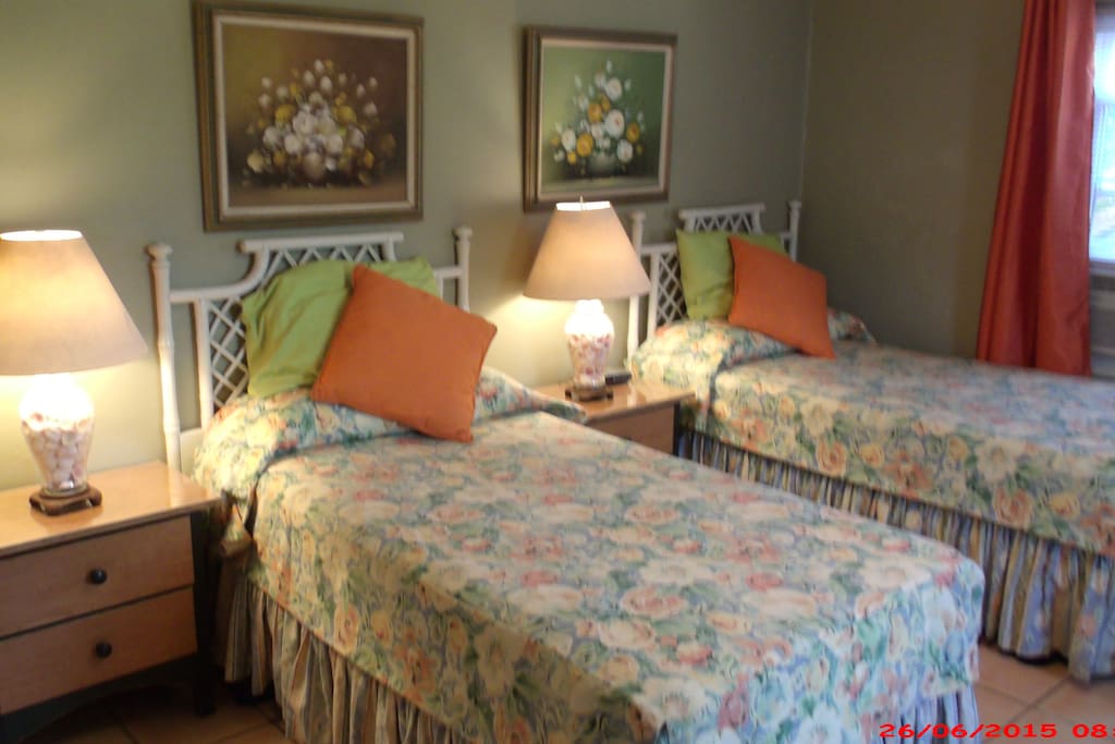 Twin bed configuration