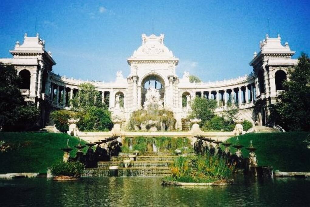 Parc Longchamp situe à 3 mn à pied de l'appartement