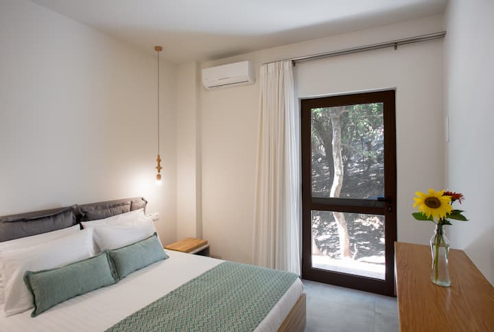 Dvokrevetna spavaća soba ima izravan pristup terasi!