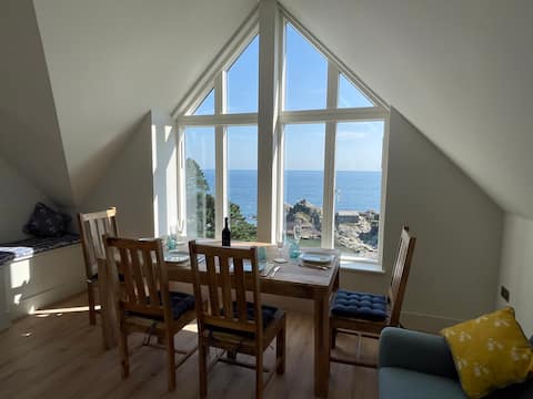 Crows Nest Stunning apartment in Polperro Cornwall