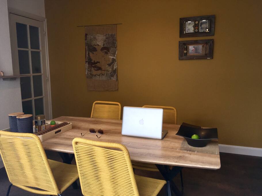 Gemeenschappelijke eetkamer