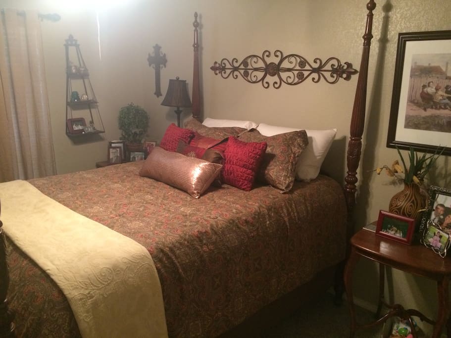 1st bedroom
