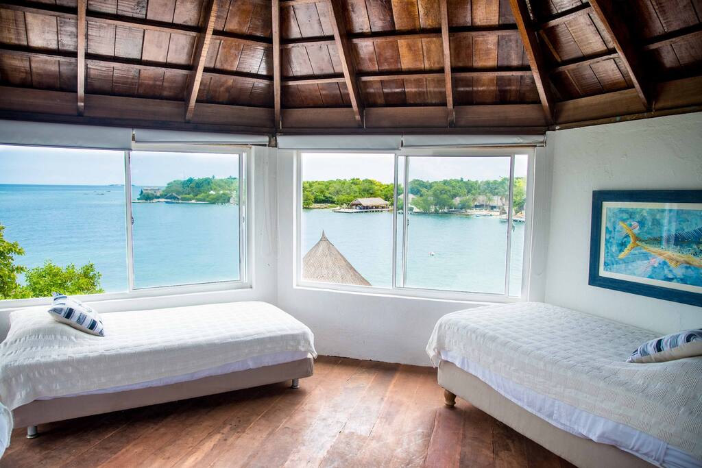 Habitación Dorado / Dorado room