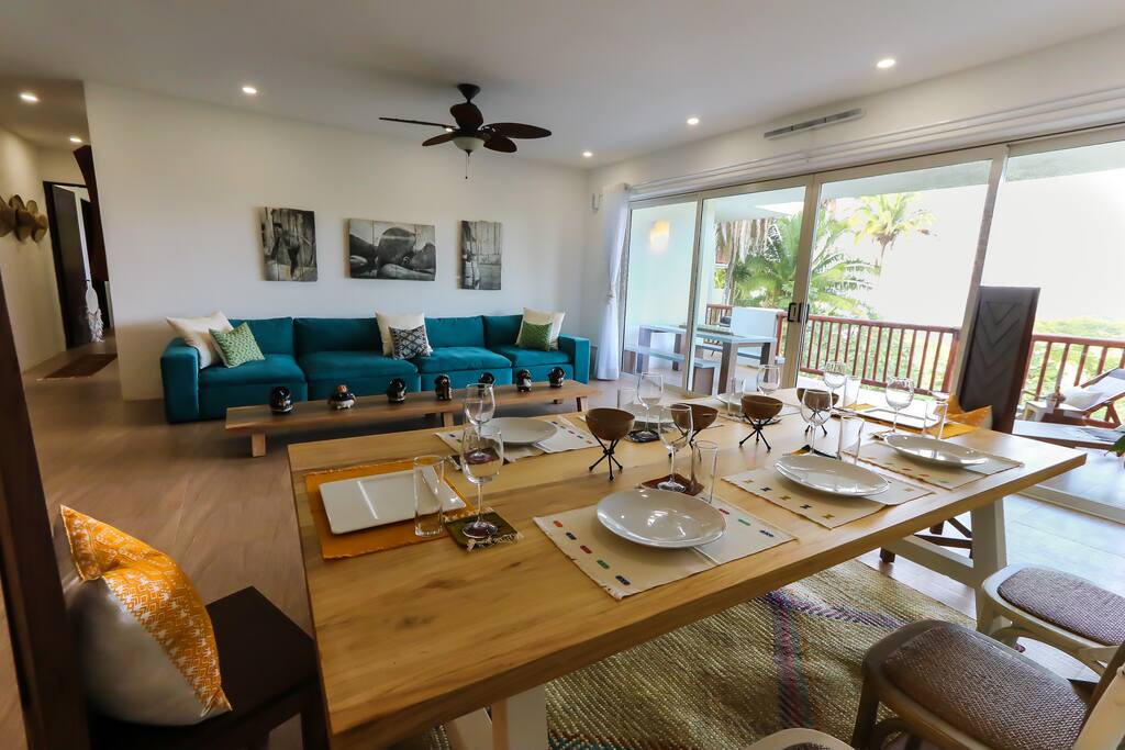Living Room // Dining Area (8px)