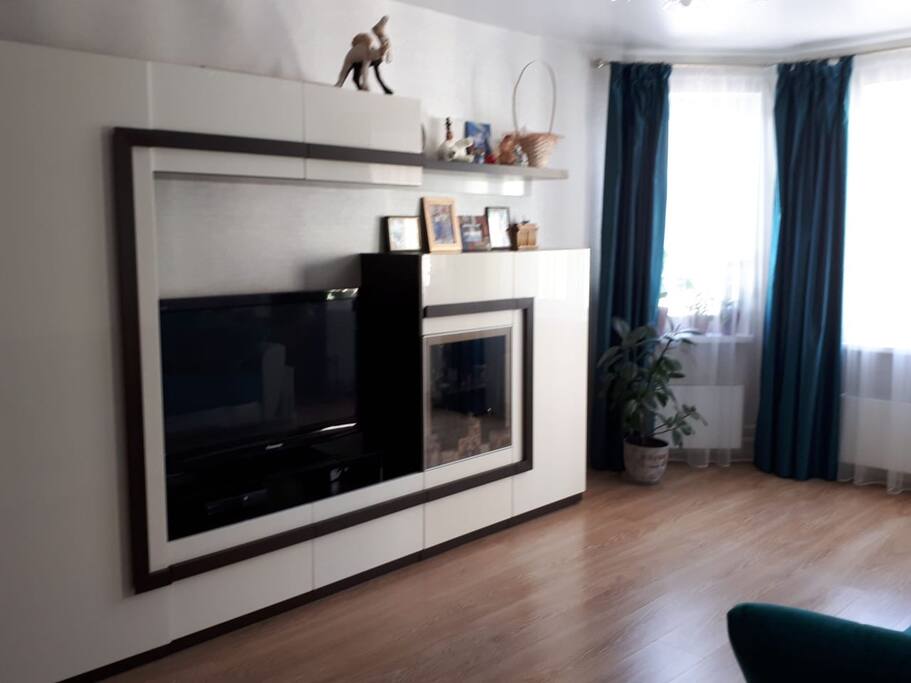 Hall (TV)
