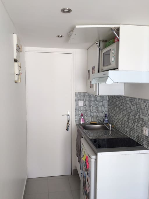 Porte d'entrée avec espace cuisine