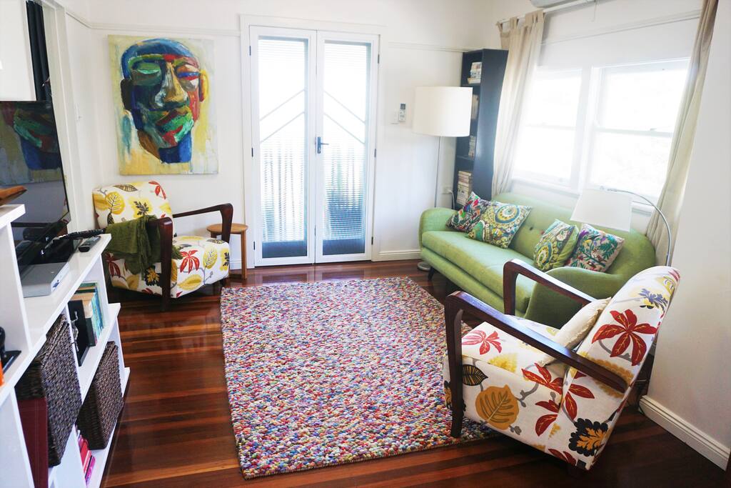 Air-conditioned private living space that opens onto the front balcony