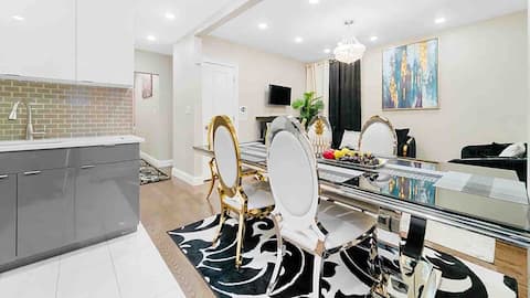 ♛ Clean Luxury Home Mins To NYC Manhattan/Backyard