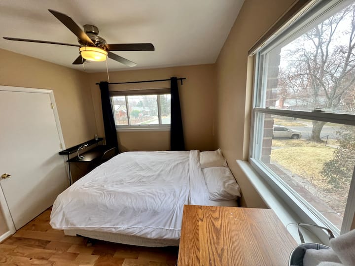 Private Room Walk To Metro Mall Park - Bethesda, MD