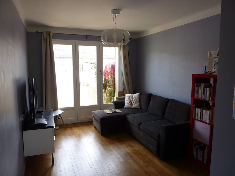 Salon avec balcon