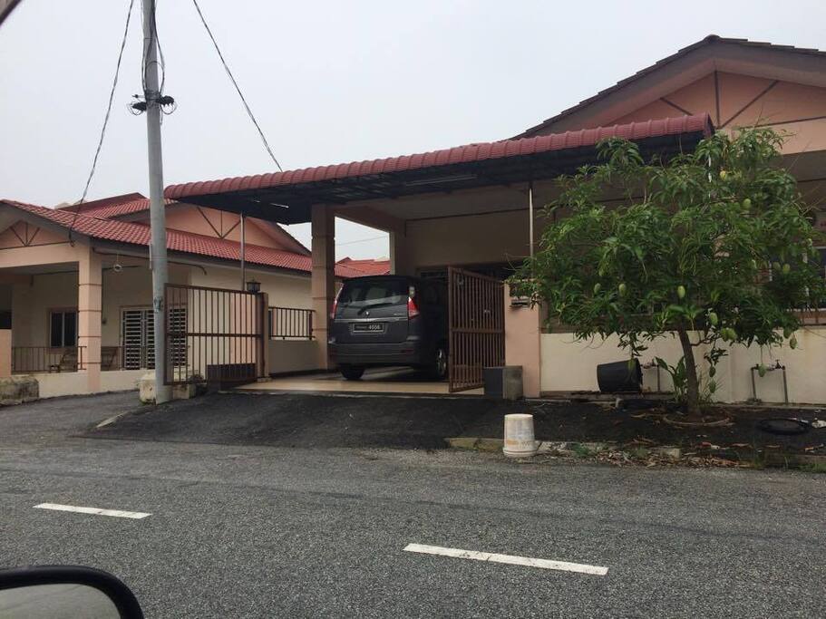 Rumah Teres End Lot