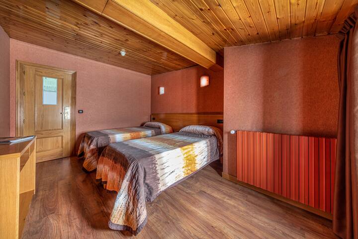 Economy Double Room - Pistes de Ski