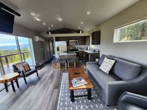 Successful Airbnb property: Wooly Bear Cabin, Sauna & Views, Yellowstone in Big Sky