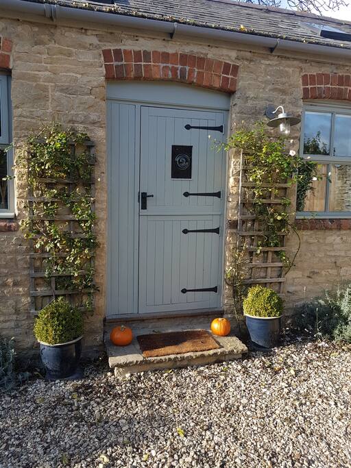 Autumn sunshine at Stable Cottage