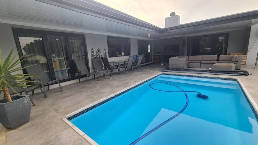 3-Bedroom home with Pool and spectacular view