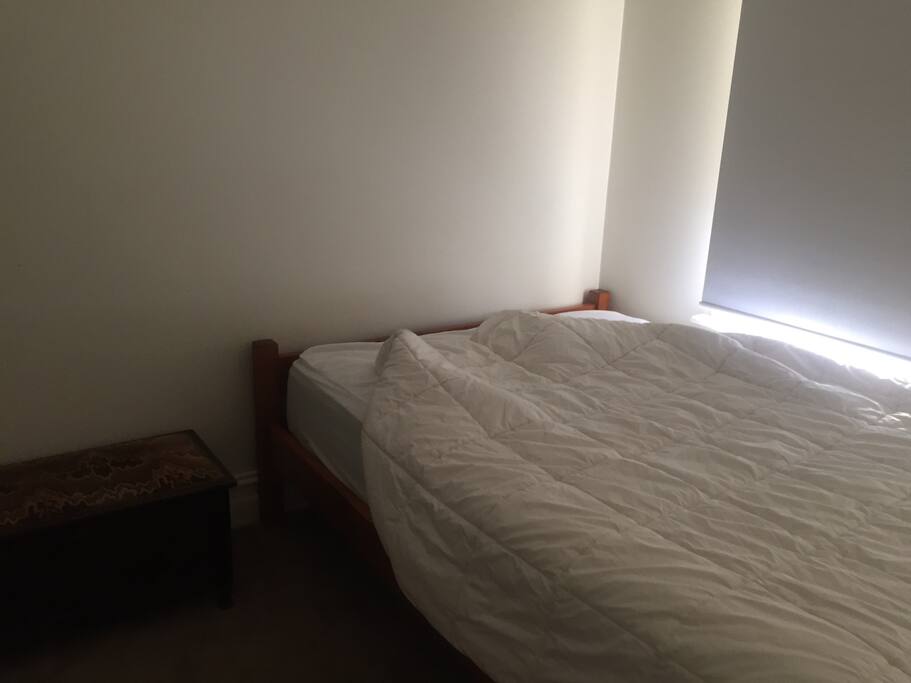 Room comes with linen and BIR.