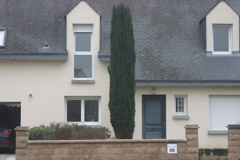 Independent and furnished house, autonomous entrance