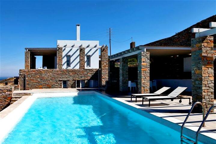 Villa Litharia, enchanting location and view gallery image 4