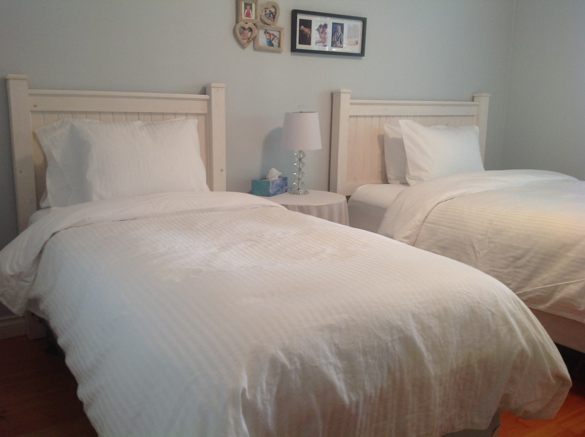 Dormitorio de invitados/camas individuales y dobles